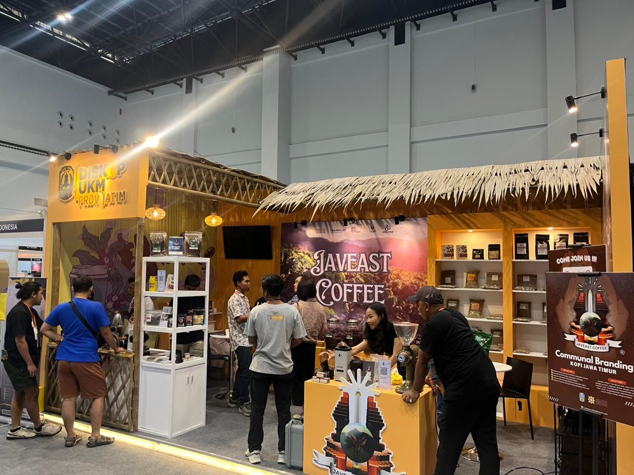 ThumbnailCara Diskop dan UKM Jatim Promosikan Javeast Coffee ke Pasar Nasisonal Cara Diskop dan UKM Jatim Promosikan Javeast Coffee ke Pasar Nasisonal