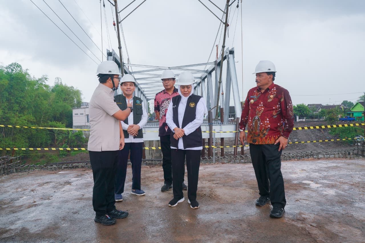 ThumbnailJembatan Kutorejo Nganjuk Siap Dibuka Bulan Depan Jembatan Kutorejo Nganjuk Siap Dibuka Bulan Depan