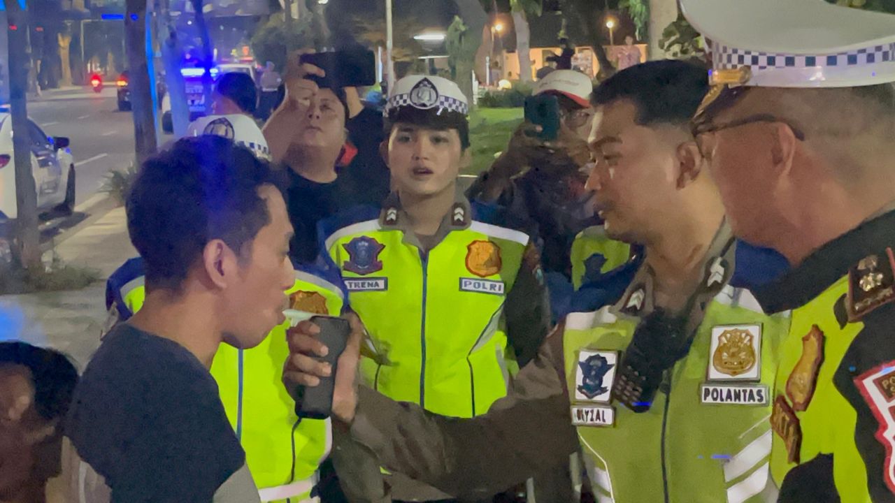 Razia di Surabaya, Polisi Temukan Pengemudi Mabuk Usai Pesta Halloween