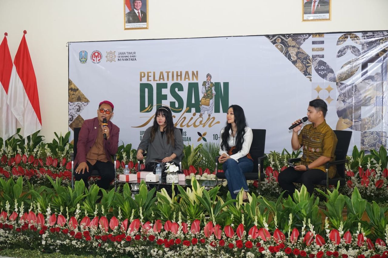 Dekranasda Jatim Gelar Pelatihan Desain Fashion 2025, Regenerasi Talenta