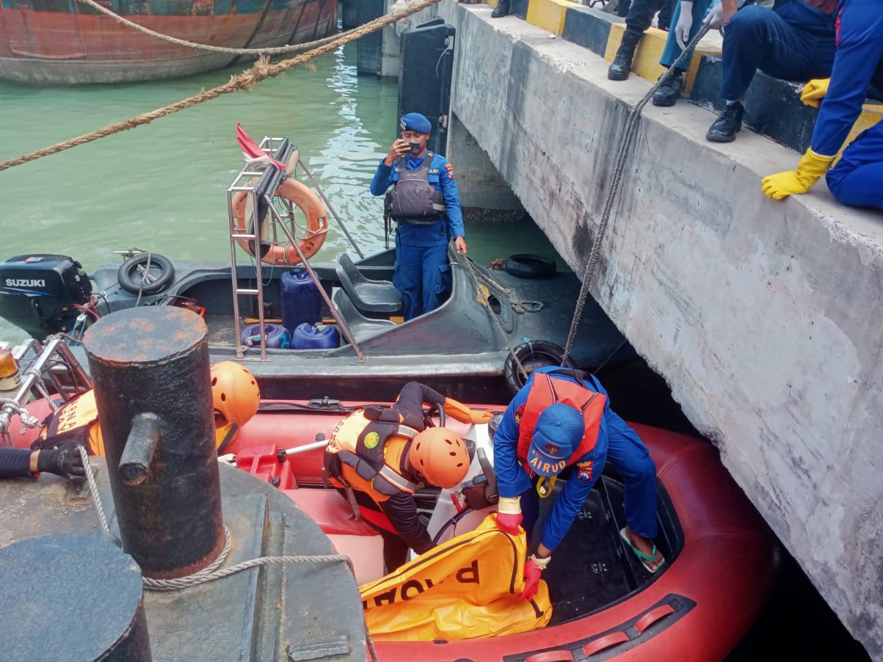 Terjatuh, Penumpang Kapal Dharma Ferry VII Tewas di Perairan Gresik