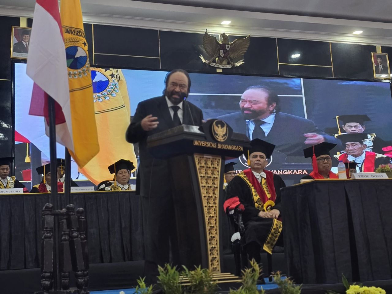 Surya Paloh Soroti Krisis Karakter dan Nalar Publik di Acara Pengukuhan Prof Dossy