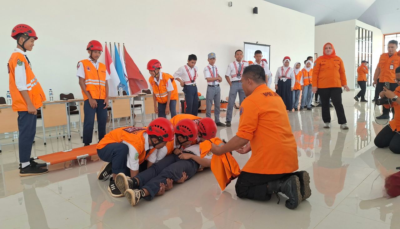 BPBD Jatim Kenalkan Edukasi Bencana di Sekolah Rakyat Se-Jatim