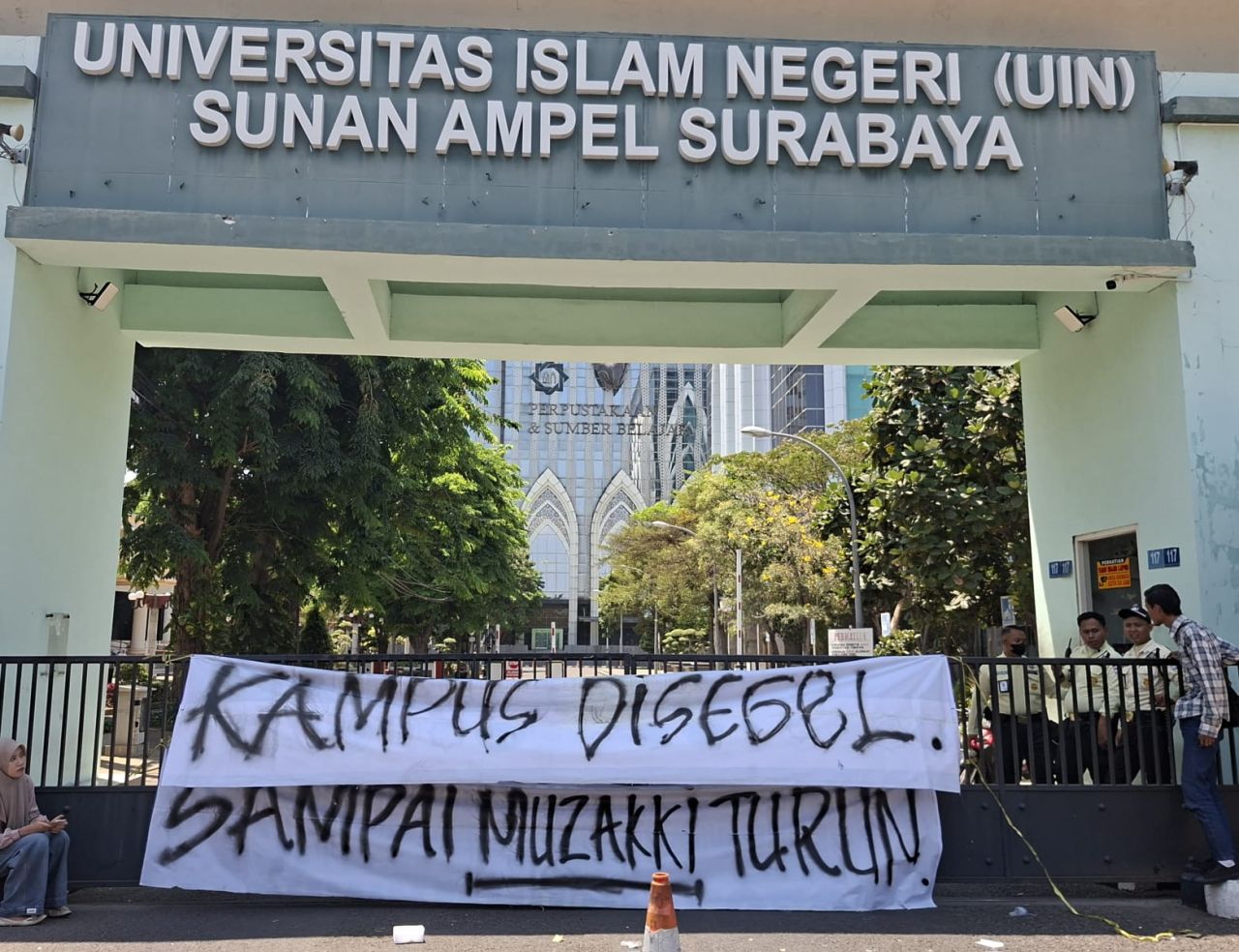 Breaking News!! Menag Resmi Copot Muzakki dari Rektor UINSA
