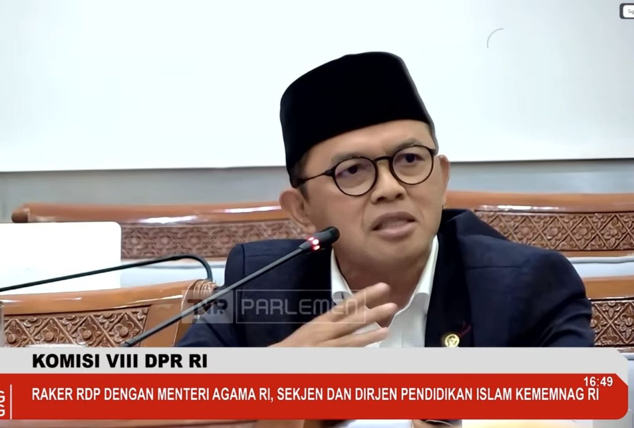 Maman Imanul Haq : Sekjen Kemenag Paksa Timsel Masukkan Muzakki dalam 3 Besar Calon Rektor UINSA