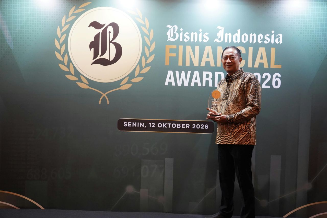Bank Jatim Raih Tiga Penghargaan, Perkuat Kinerja Bisnis dan Kualitas Layanan