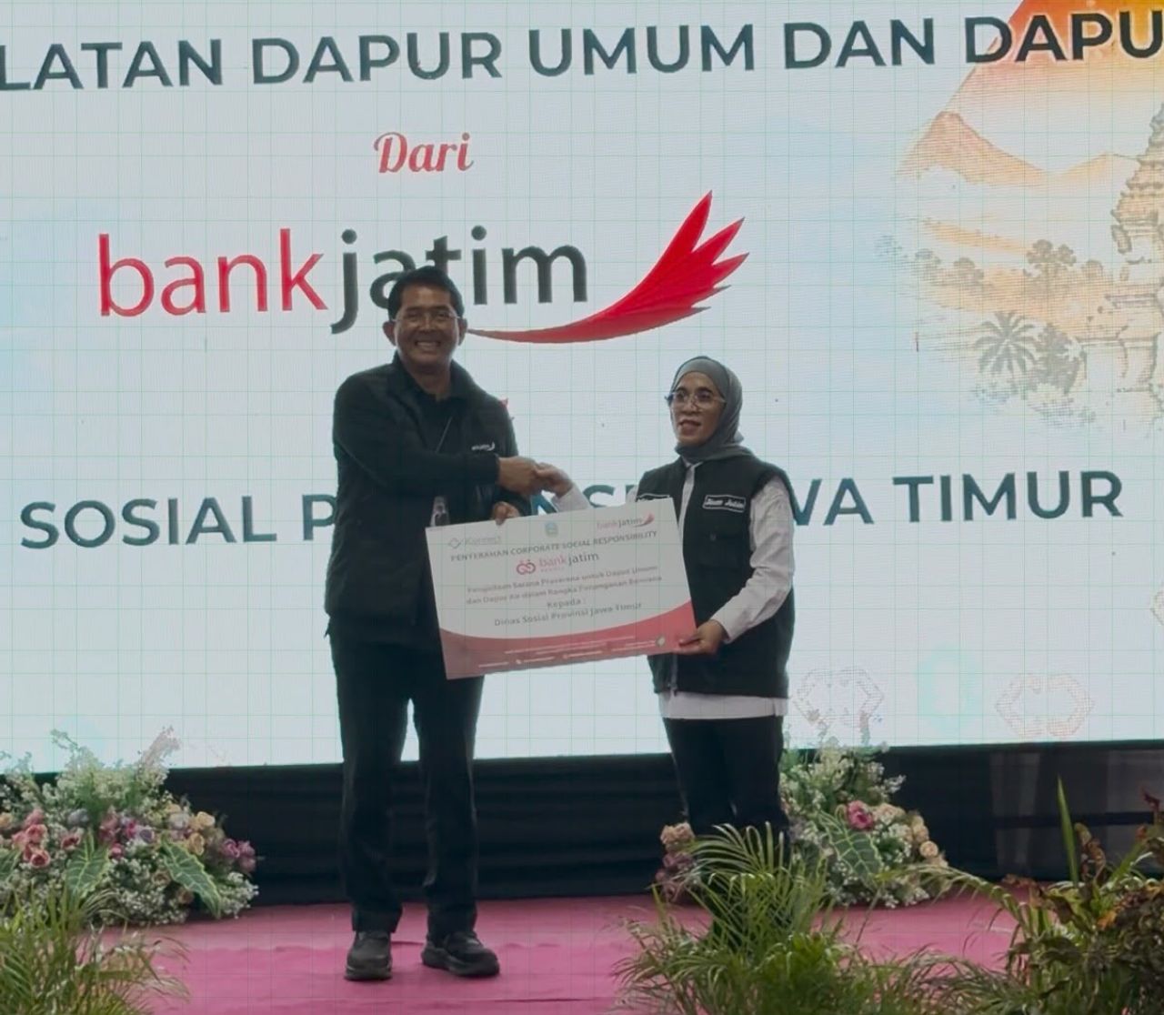 Bank Jatim Salurkan CSR kepada Dinsos Jawa Timur